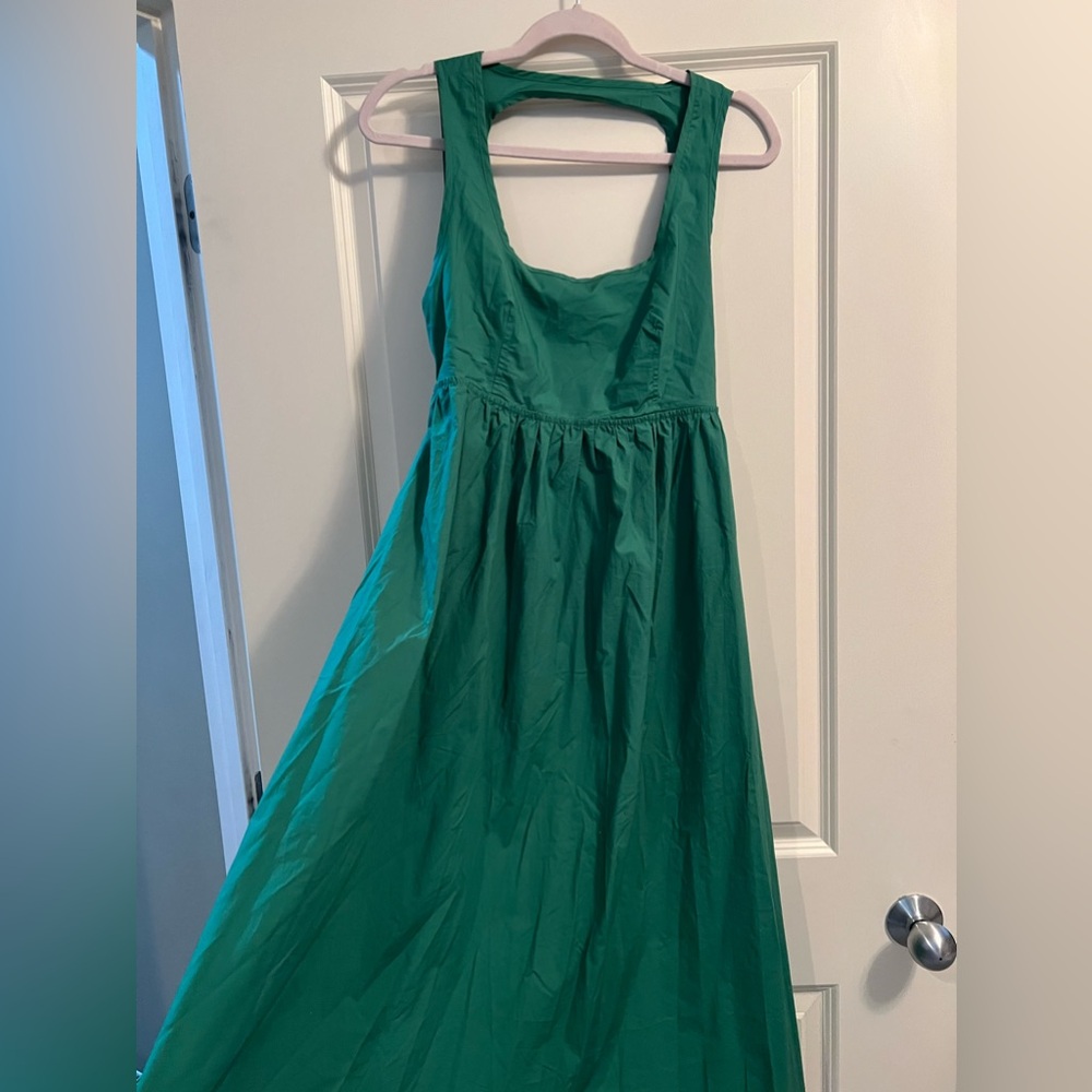 O.P.T gorgeous green dress size M NWT